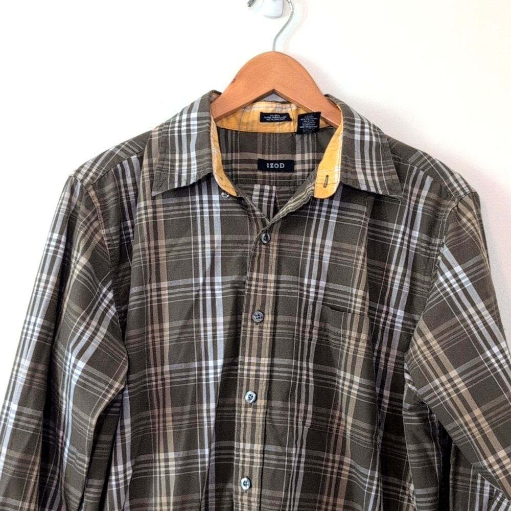 Izod No-Iron Plaid Cotton-Blend Travel Green Plaid Button-Up Shirt Sz Medium - Picture 2 of 8